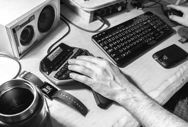 曼联砸700万豪赌17岁天才！拉爵的“下一代计划”能否复制曼城神话