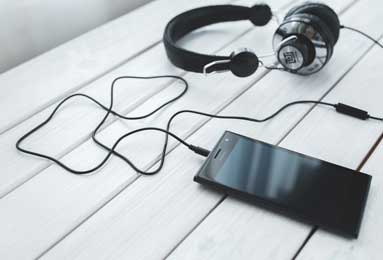 意甲：萨勒马克尔斯谈留在米兰，位置不是问题，阿莱格里的认可才是最重要的事